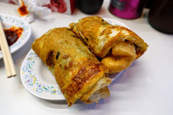 菓子入り焼餅（300円）